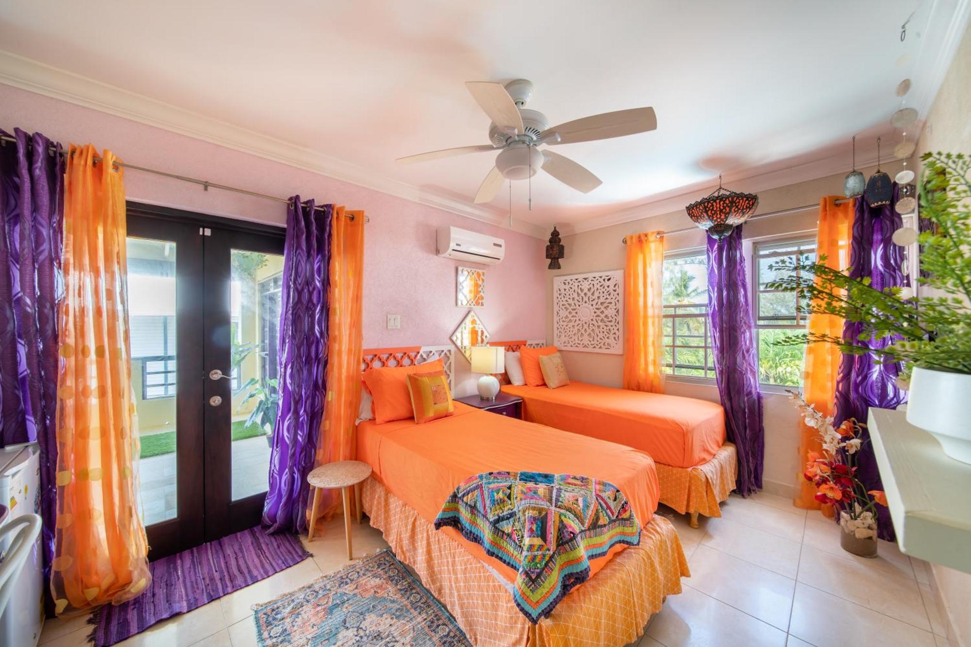 Hidden Gem Bed and Breakfast Christ Church Buitenkant foto