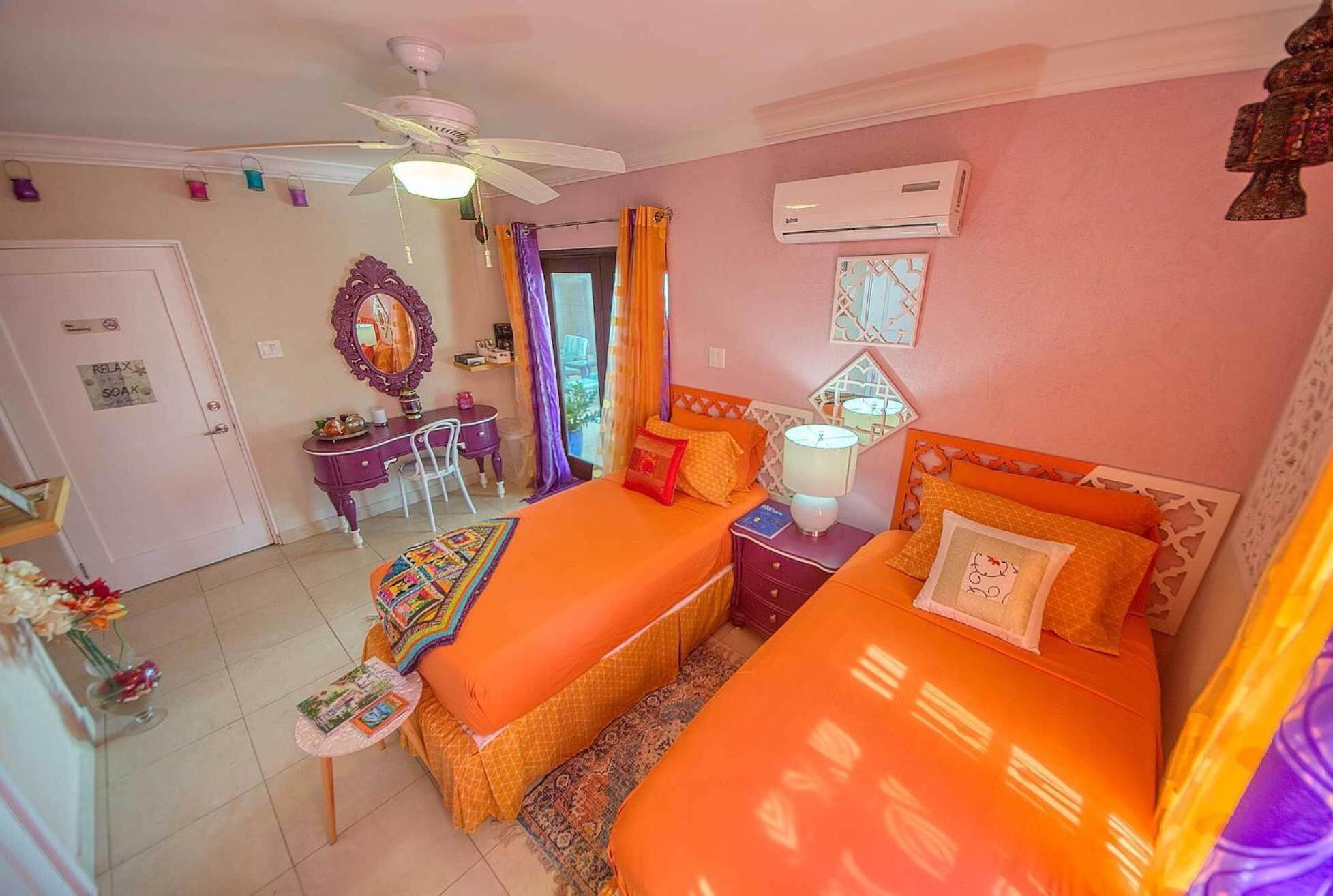 Hidden Gem Bed and Breakfast Christ Church Kamer foto